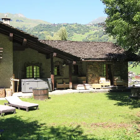 Falcon - Luxury Swiss Retreat With Hot-tub Chalet *