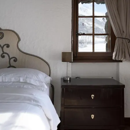 Falcon - Luxury Swiss Retreat With Hot-tub * Bagnes