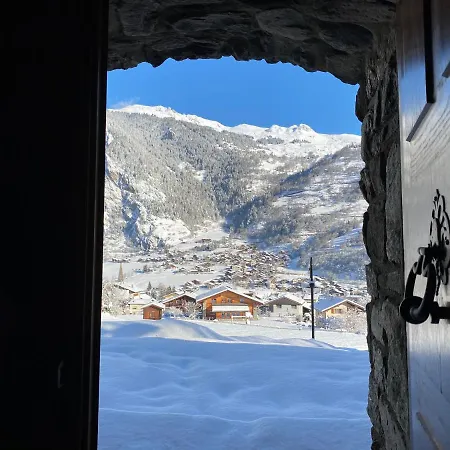 샬레 Falcon - Luxury Swiss Retreat With Hot-tub