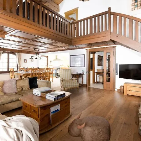 Falcon - Luxury Swiss Retreat With Hot-tub 샬레 *
